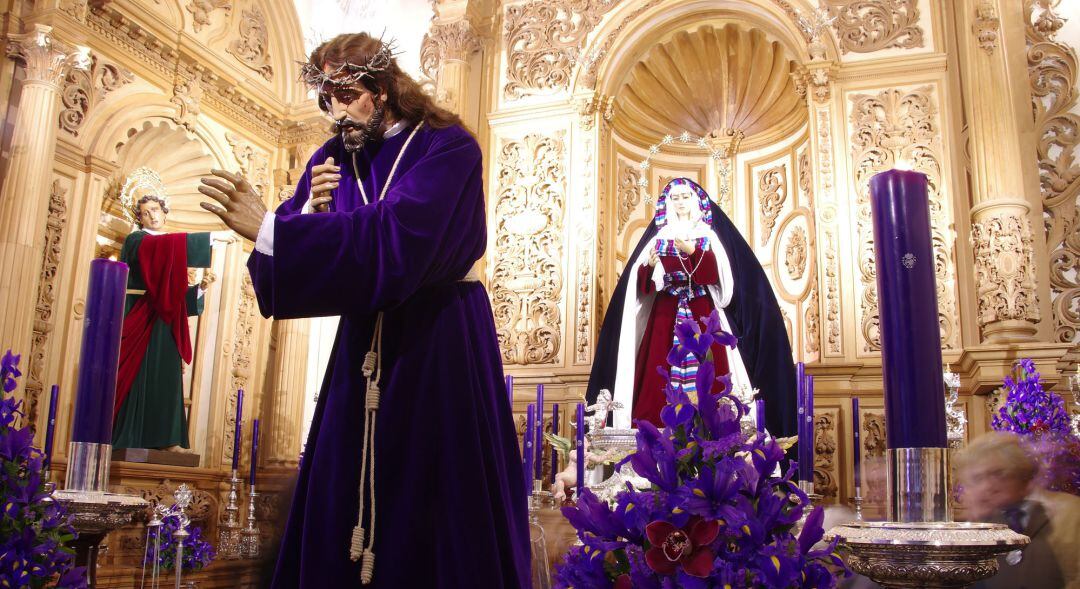 Imagen del Abuelo en el Camarín de Jesús.