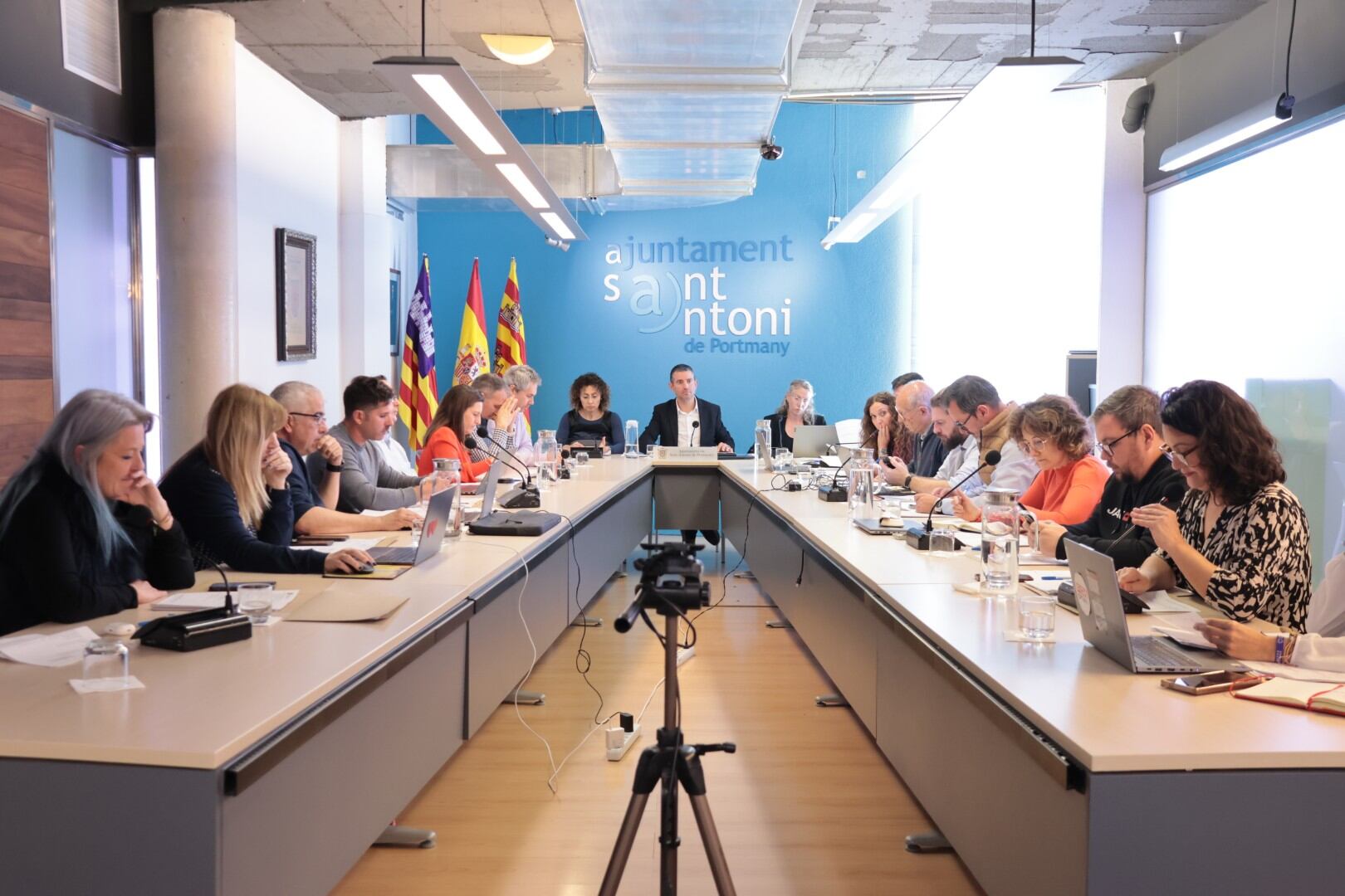 Un momento durante el pleno