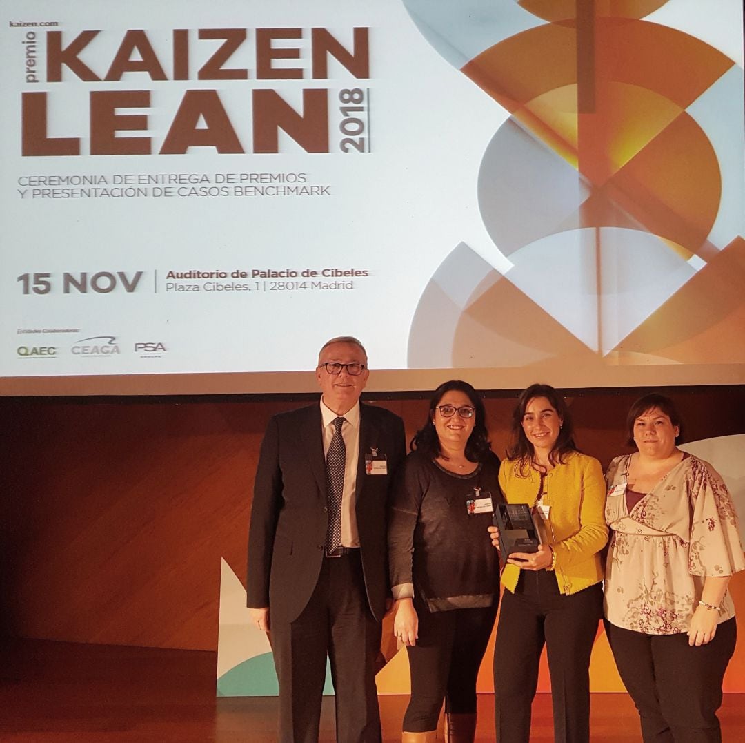 El personal del Hospital de Medina recibe el reconocimiento de Kaizen Lean