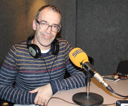 El autor del libro, Luis Arribas, en los estudios de SER Madrid Norte