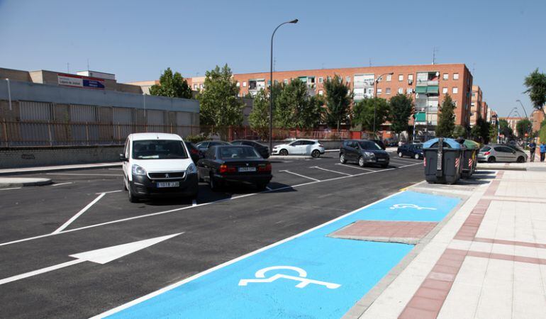 El Ayuntamiento de Getafe mejora la accesibilidad en la calle Zaragoza, en el tramo de acceso a dos centros educativos. 