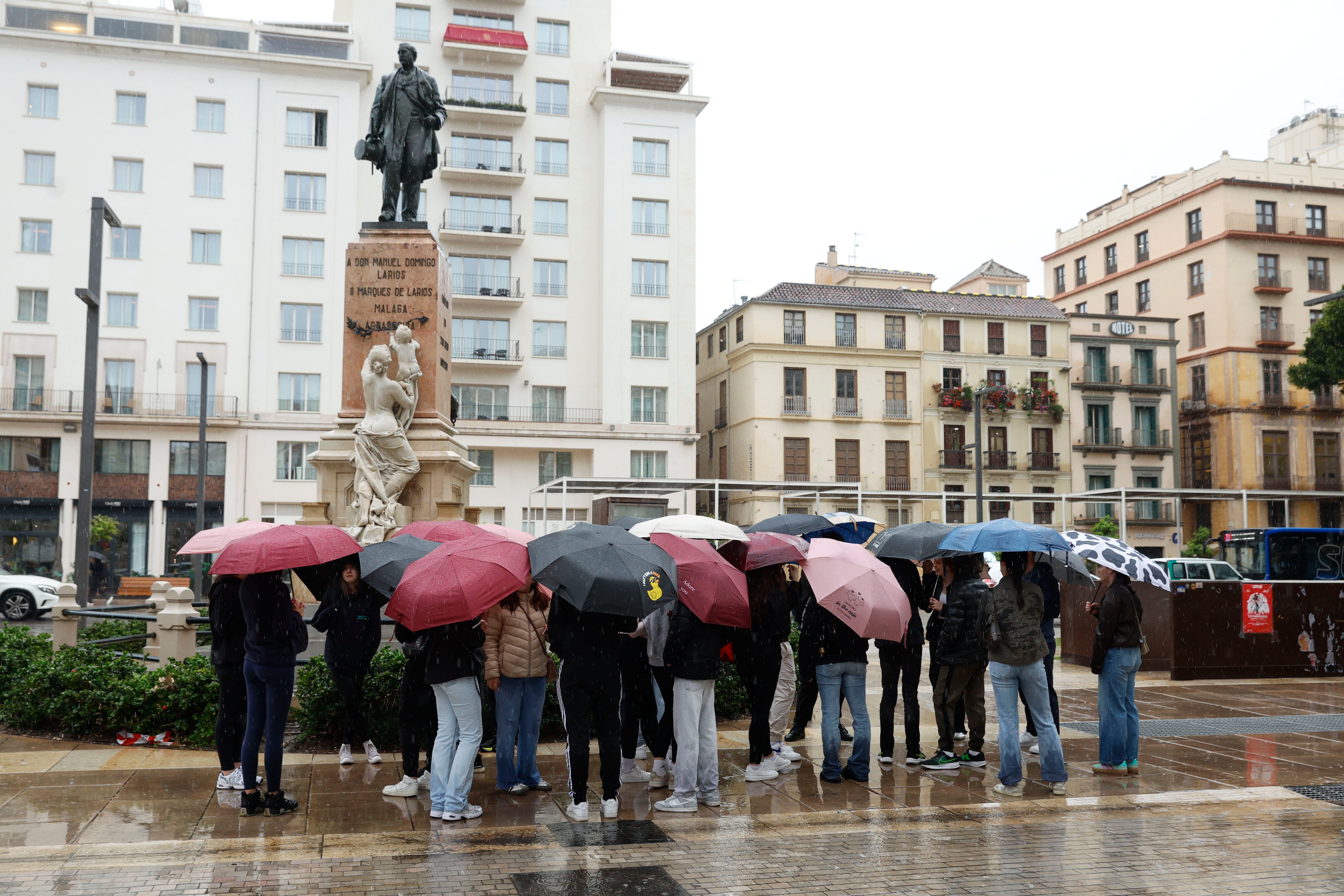 Este miércoles, lluvias en el oeste y centro peninsular, calima y descenso de temperaturas.EFE/ Jorge Zapata