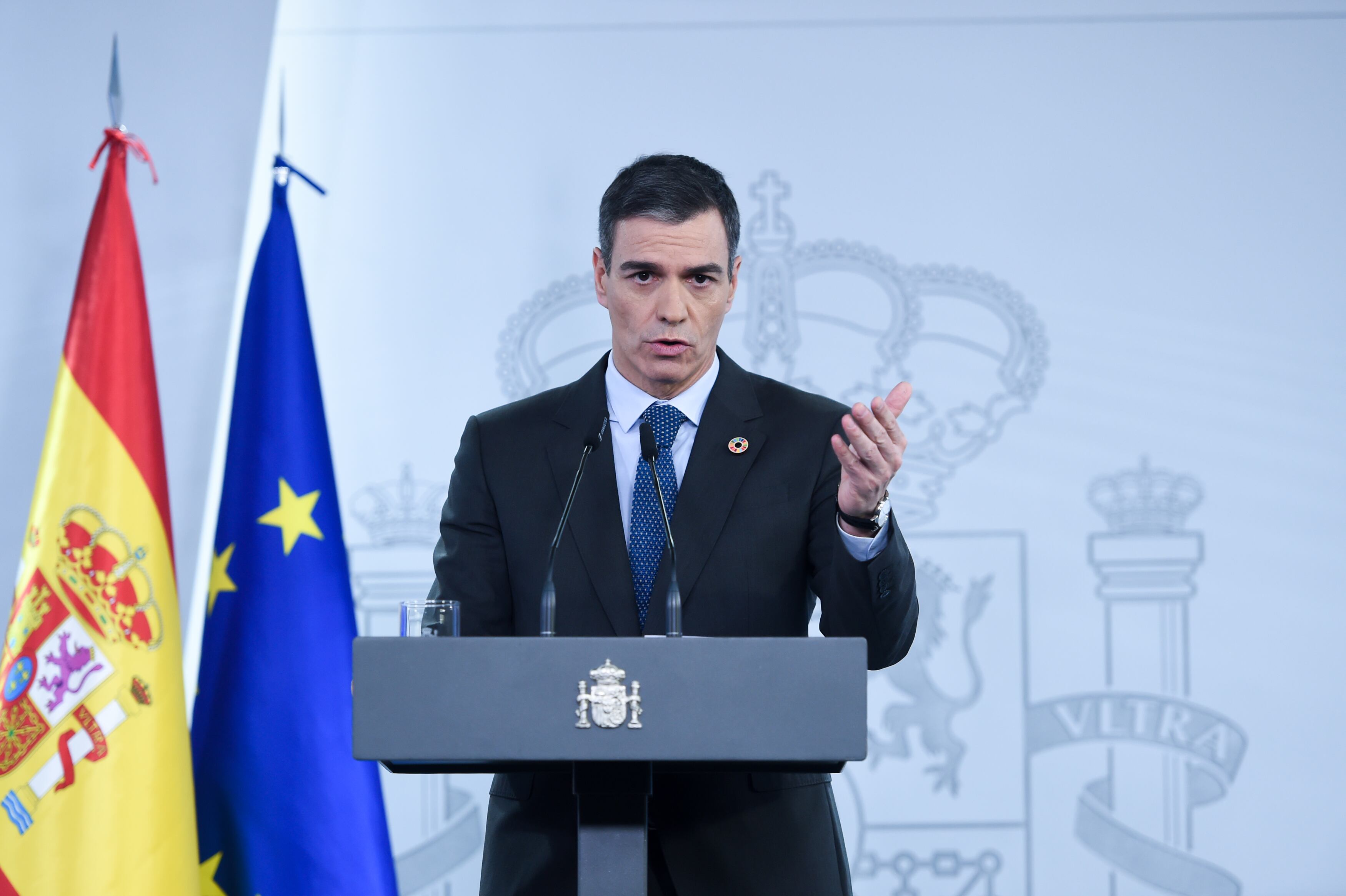 MADRID, SPAIN - JANUARY 28: The President of the Government, Pedro Sanchez, during a press conference after the Council of Ministers, at the Moncloa Complex, on 28 January, 2025 in Madrid, Spain. During his appearance he has informed about the new package of measures approved by the Council of Ministers after reaching an agreement with Junts. This new decree includes social measures such as the revaluation of pensions according to the CPI, the continuation of aid to public transport and the approval of those for those affected by the DANA. (Photo By Gustavo Valiente/Europa Press via Getty Images)