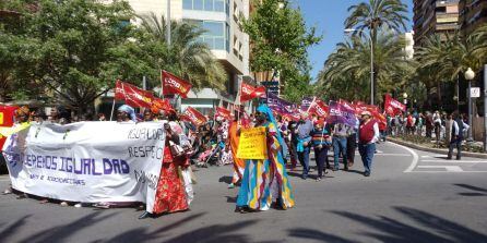 La manifestación a su paso por Luceros