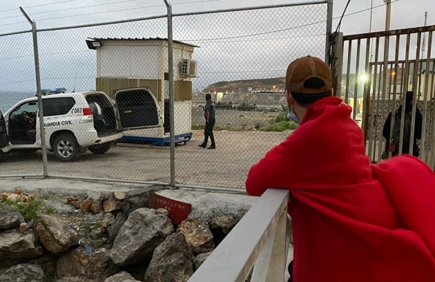 Algunos adultos deciden volver voluntariamente a Marruecos.