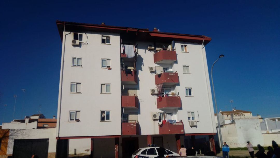 Bloque de viviendas en el número 27 de la Avenida Santo Reino, de Andújar