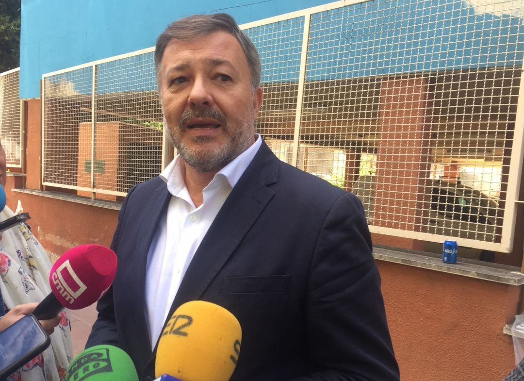 El alcalde de Cuenca, Darío Dolz