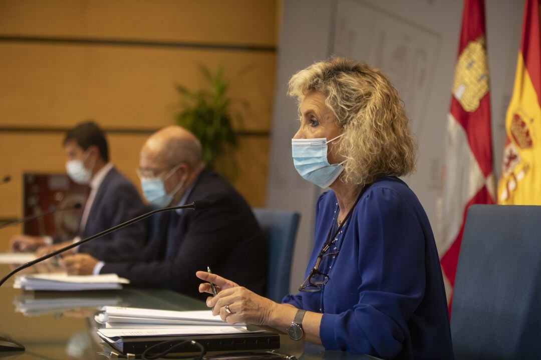 La consejera de Sanidad ha comparecido tras el Consejo de Gobierno
