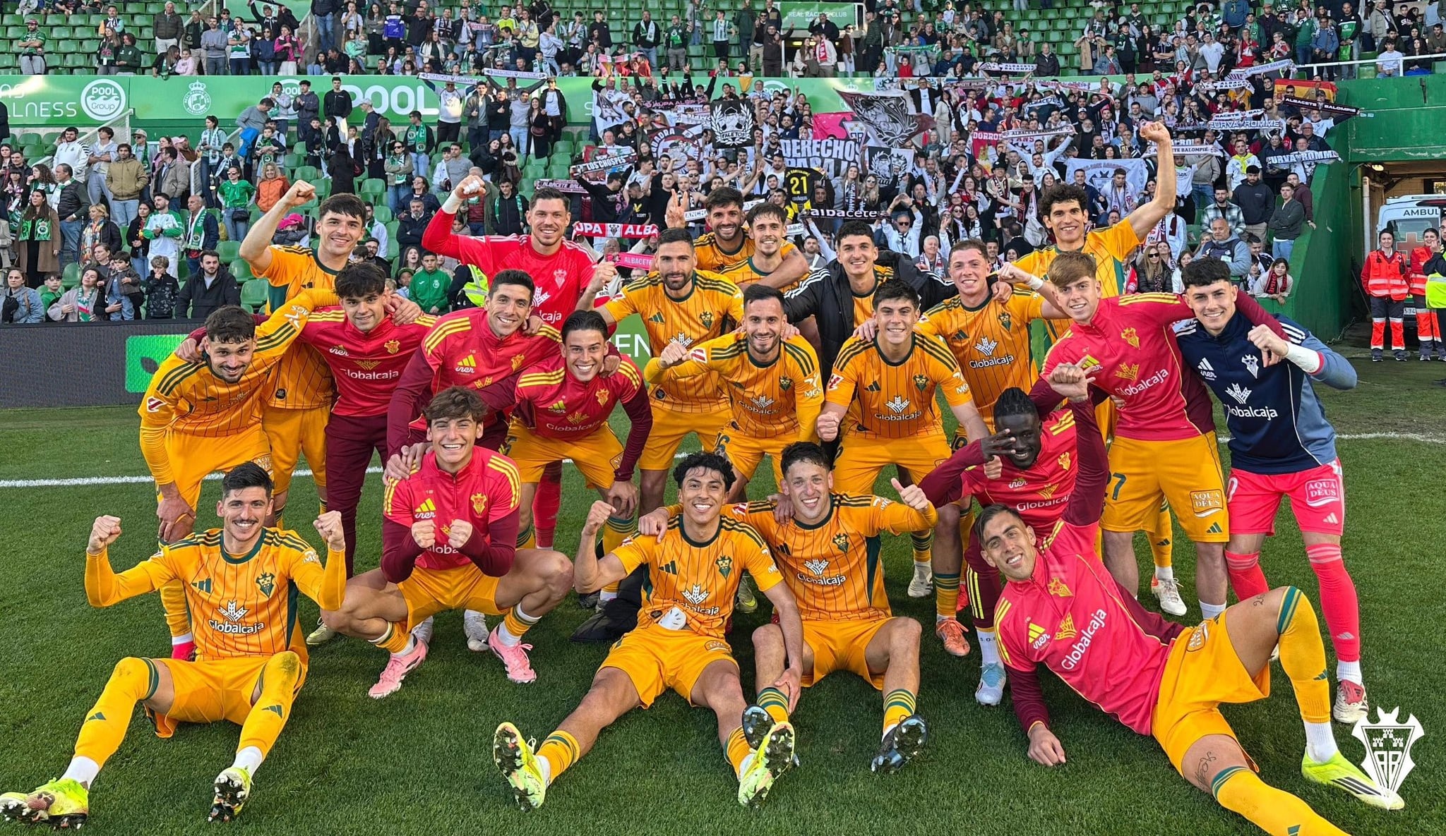 El 'Alba' festeja la victoria en El Sardinero.