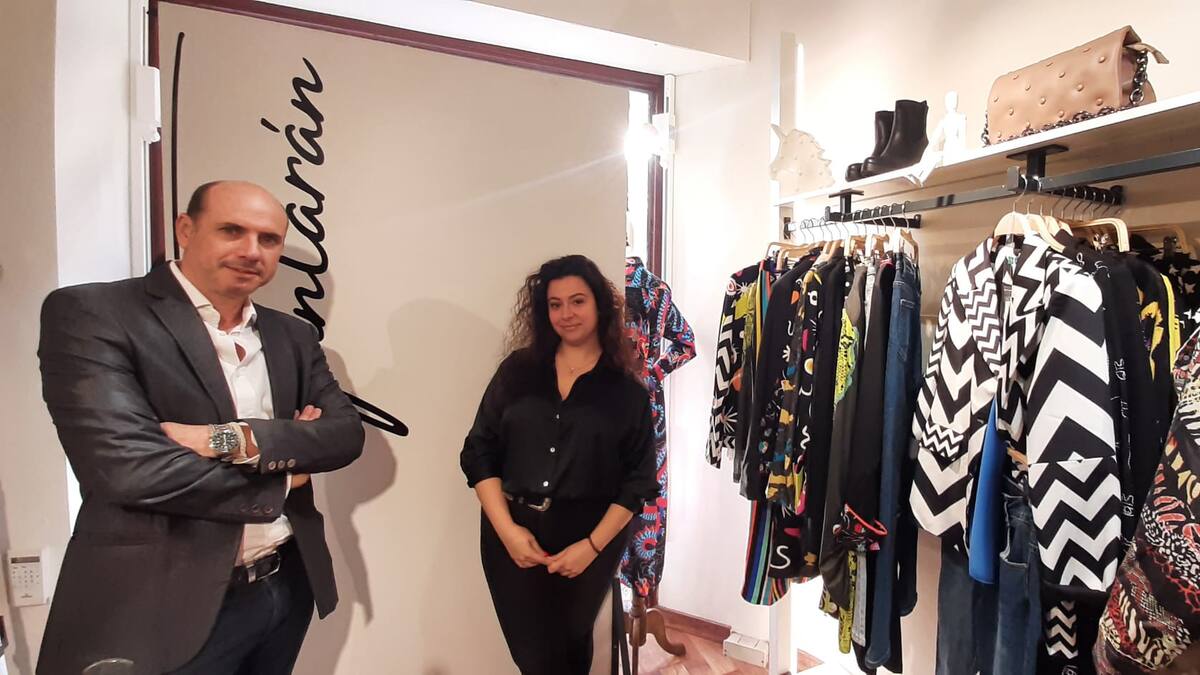 La venta de ropa no despega en Málaga por las altas temperaturas que se están registrando este otoño