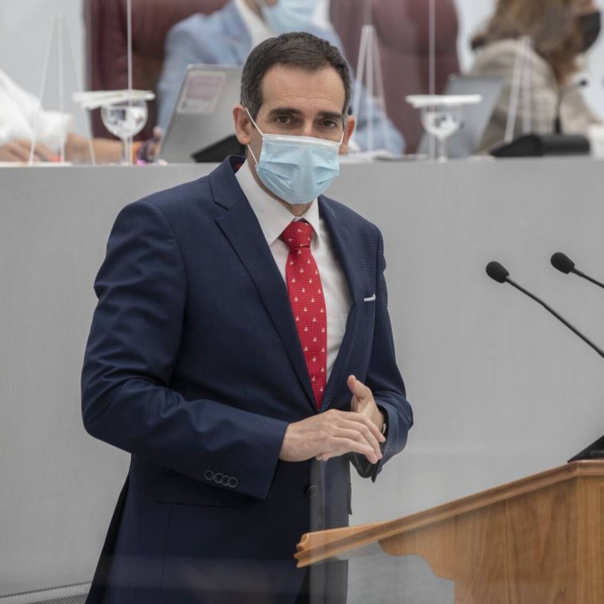 La "alfombra roja" del PSOE a Vox, según Liarte: "Nos ofrecieron más consejerías de las que podíamos asumir"