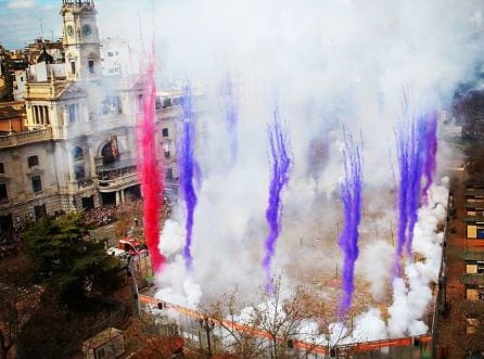 Detalle del disparo de Caballer FX Global Foc en la Plaza del Ayuntamiento de Valencia