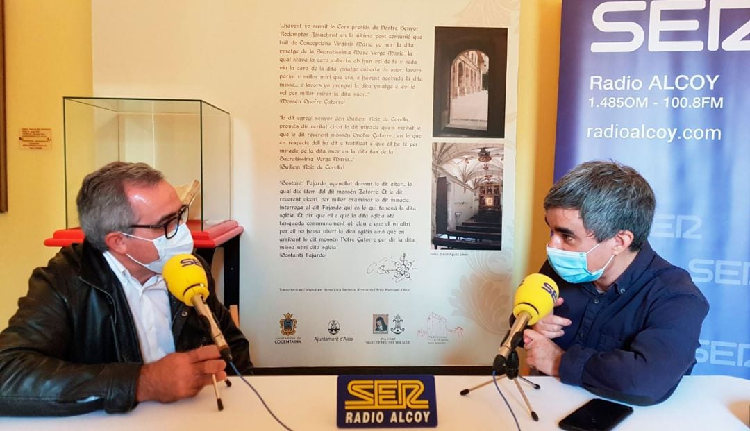 Un momento de la entrevista con el presidente de la Cooperativa Agrícola de Cocentaina, Rafael Montava