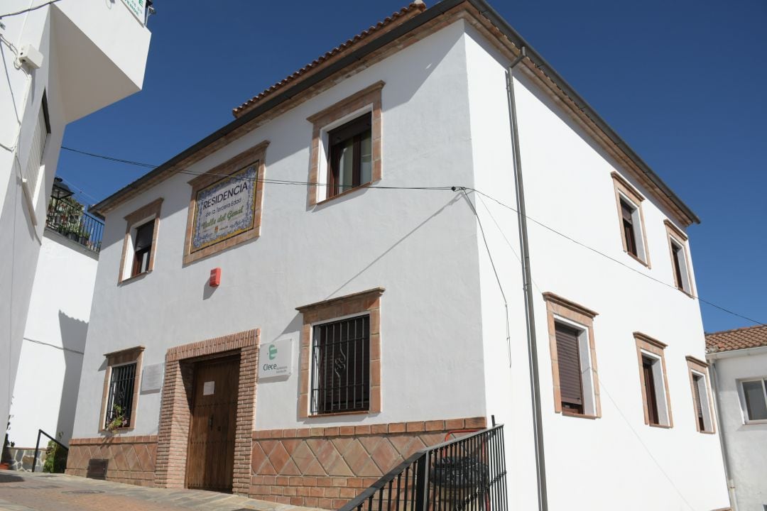 Fachada de las instalaciones, ubicadas en el centro del municipio