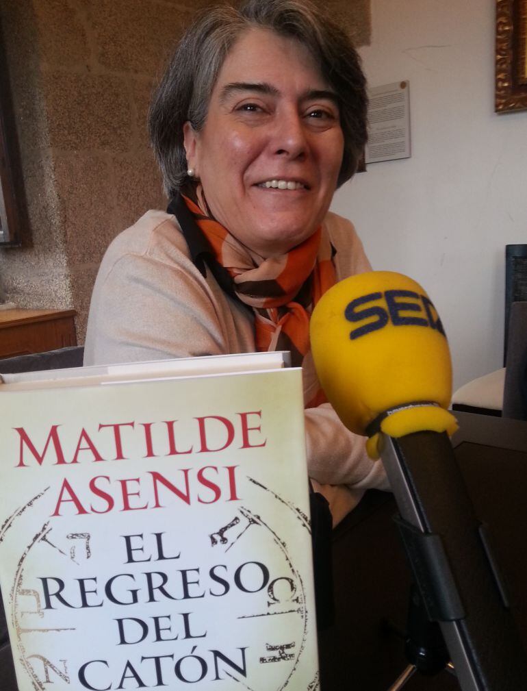 Matilde Asensi en A Vivir Galicia