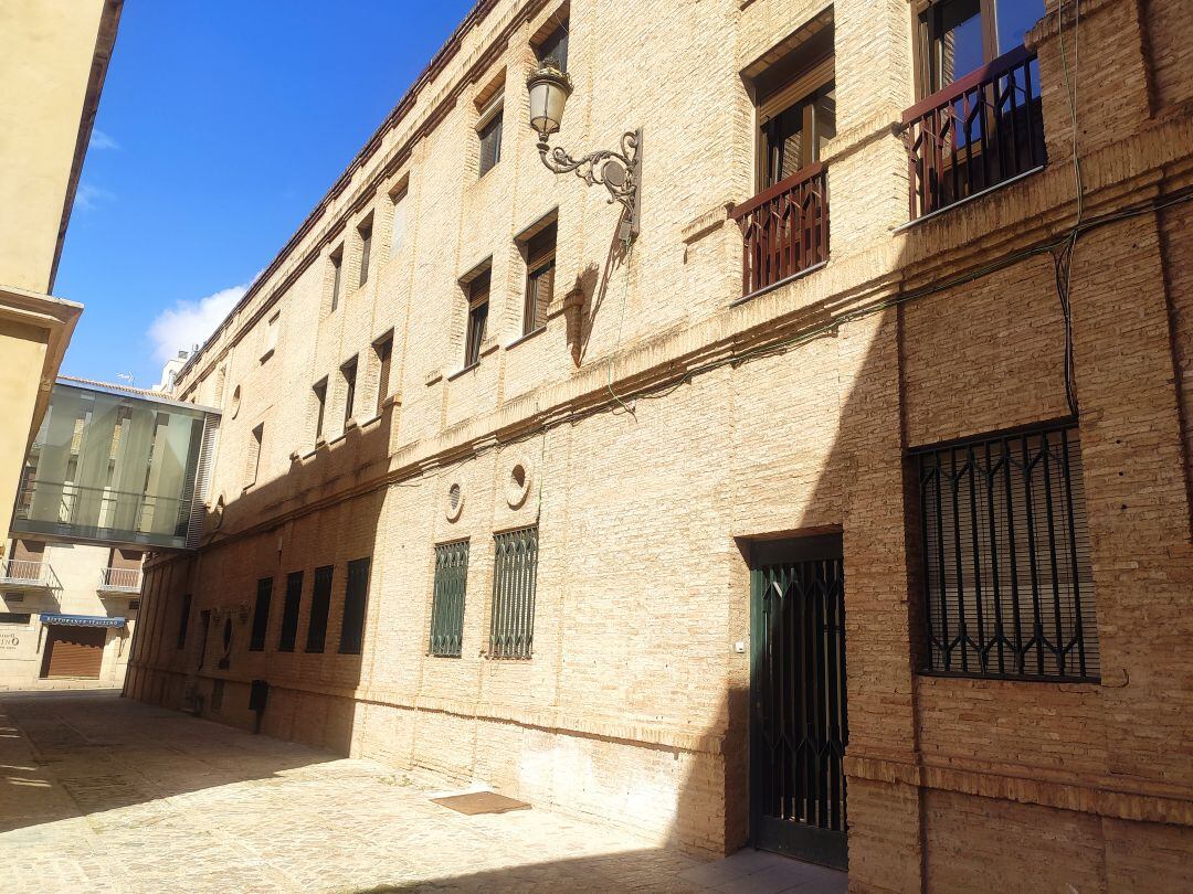 Edificio anexo al ayuntamiento de Linares.