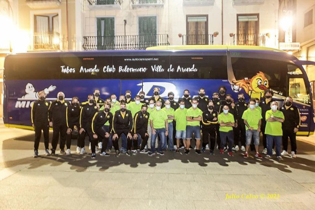 Foto de equipo del Tubos Aranda con los jugadores del equipo inclusivo