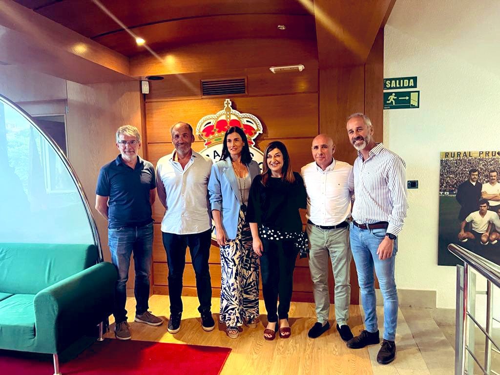 Gema Igual, con Sebastián Ceria y Manolo Higuera entre otros.