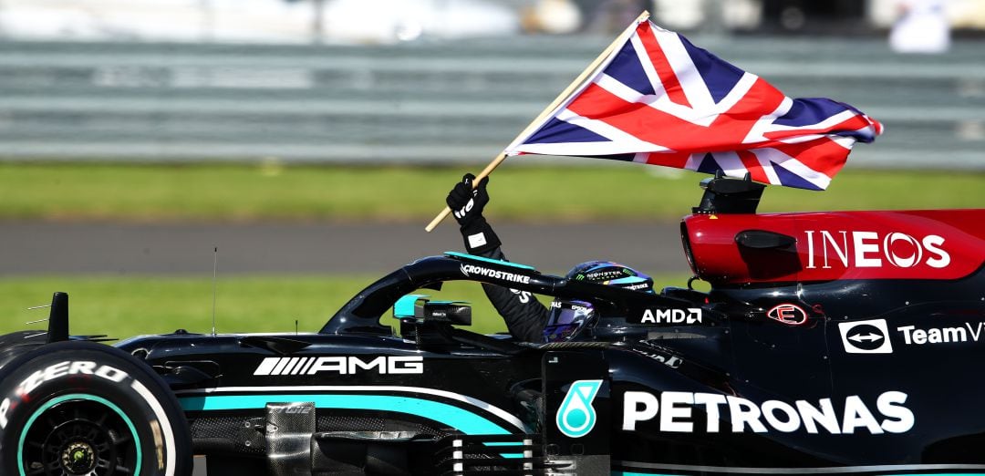 Hamilton celebra su victoria