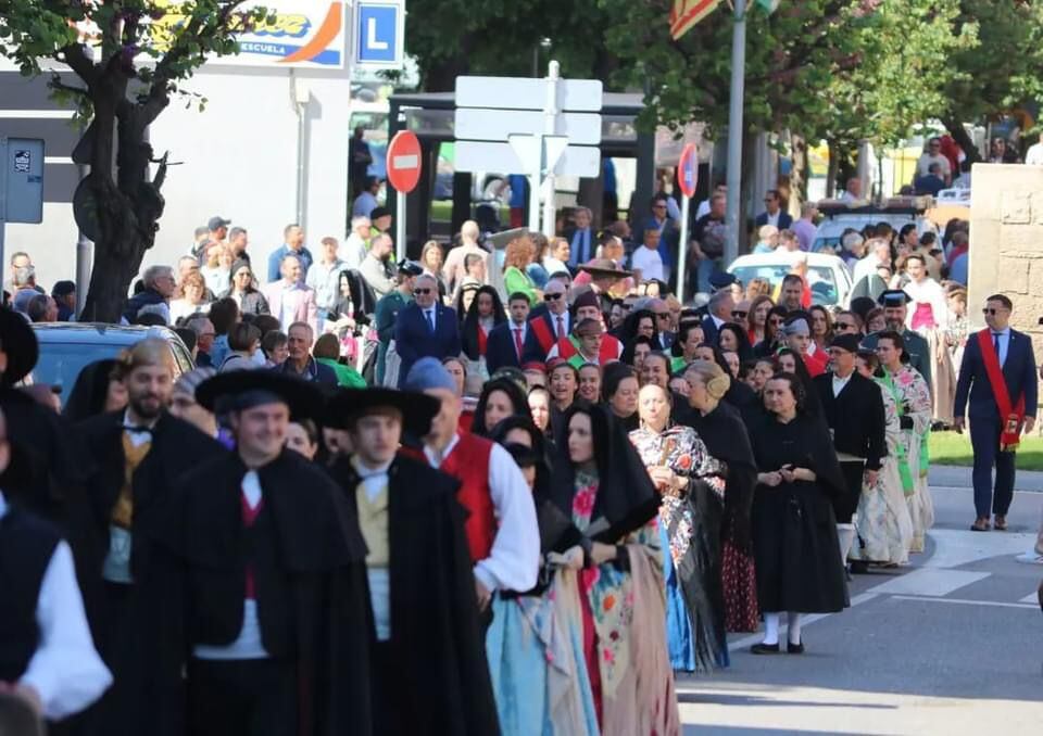 Multitudinario Día de la Faldeta en Fraga