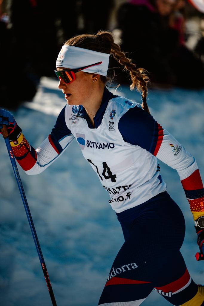 Gina del Rio als mundials júnior d'esquí de fons.