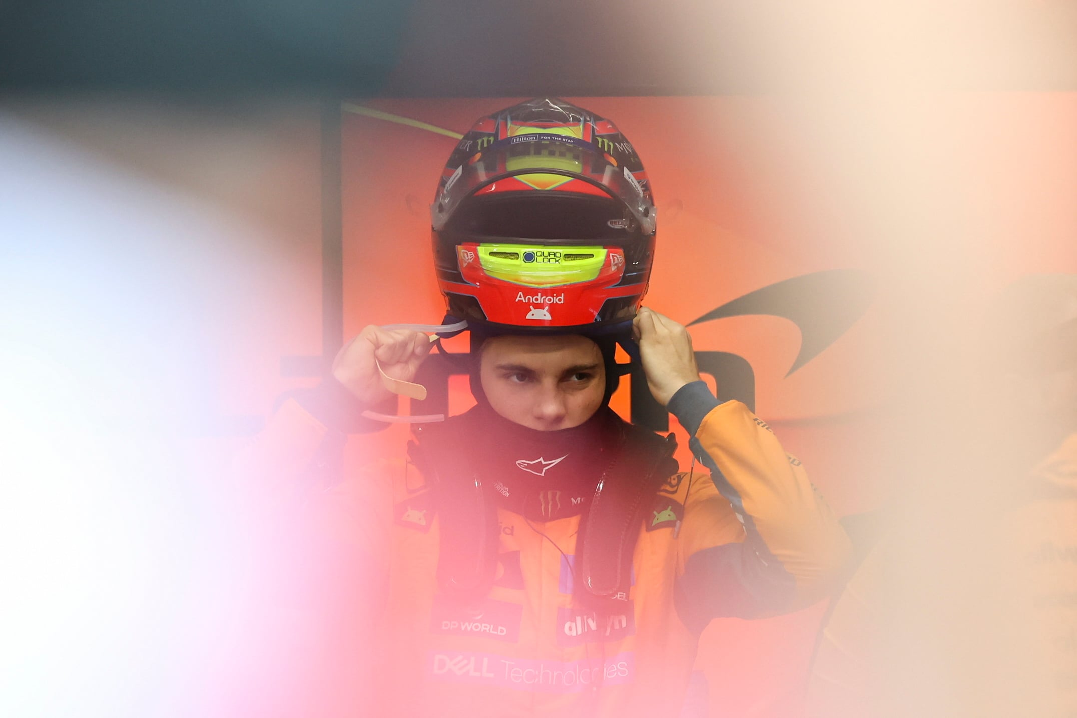 Oscar Piastri, el más rápido en la segunda sesión de libres. EFE/EPA/FAZRY ISMAIL