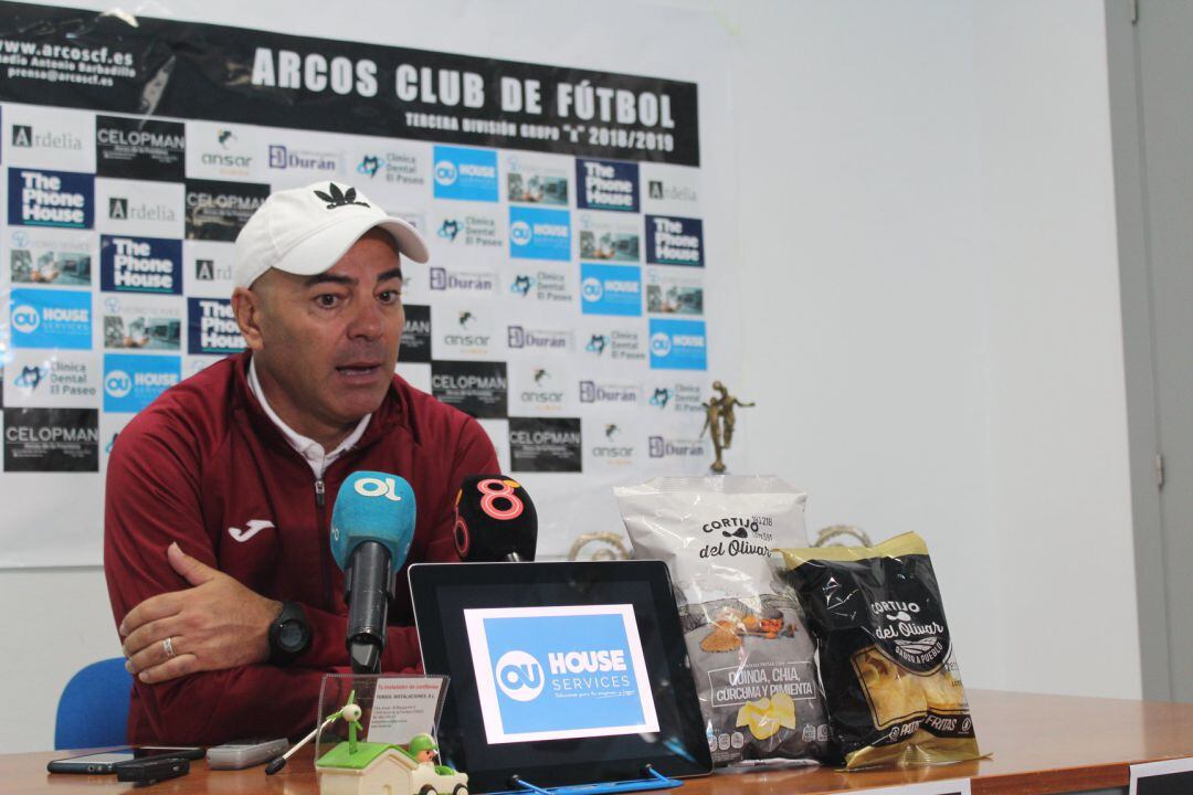 Pepe Bermúdez, entrenador del Arcos CF