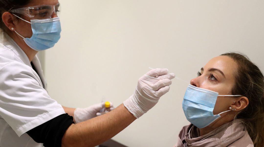 Toma de muestra para prueba PCR