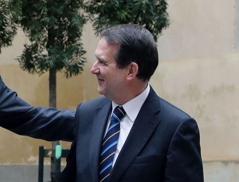 El alcalde de Vigo, Abel Caballero, durante un acto con Mariano Rajoy.