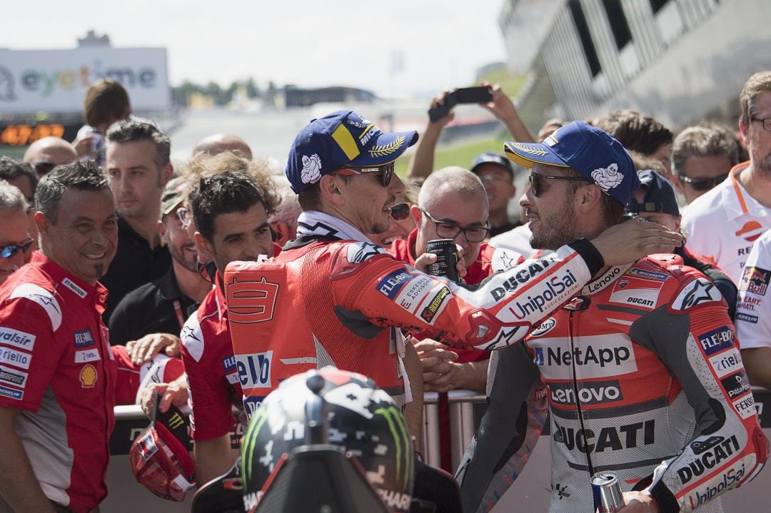 Dovizioso y Lorenzo durante el GP de Austria de este año