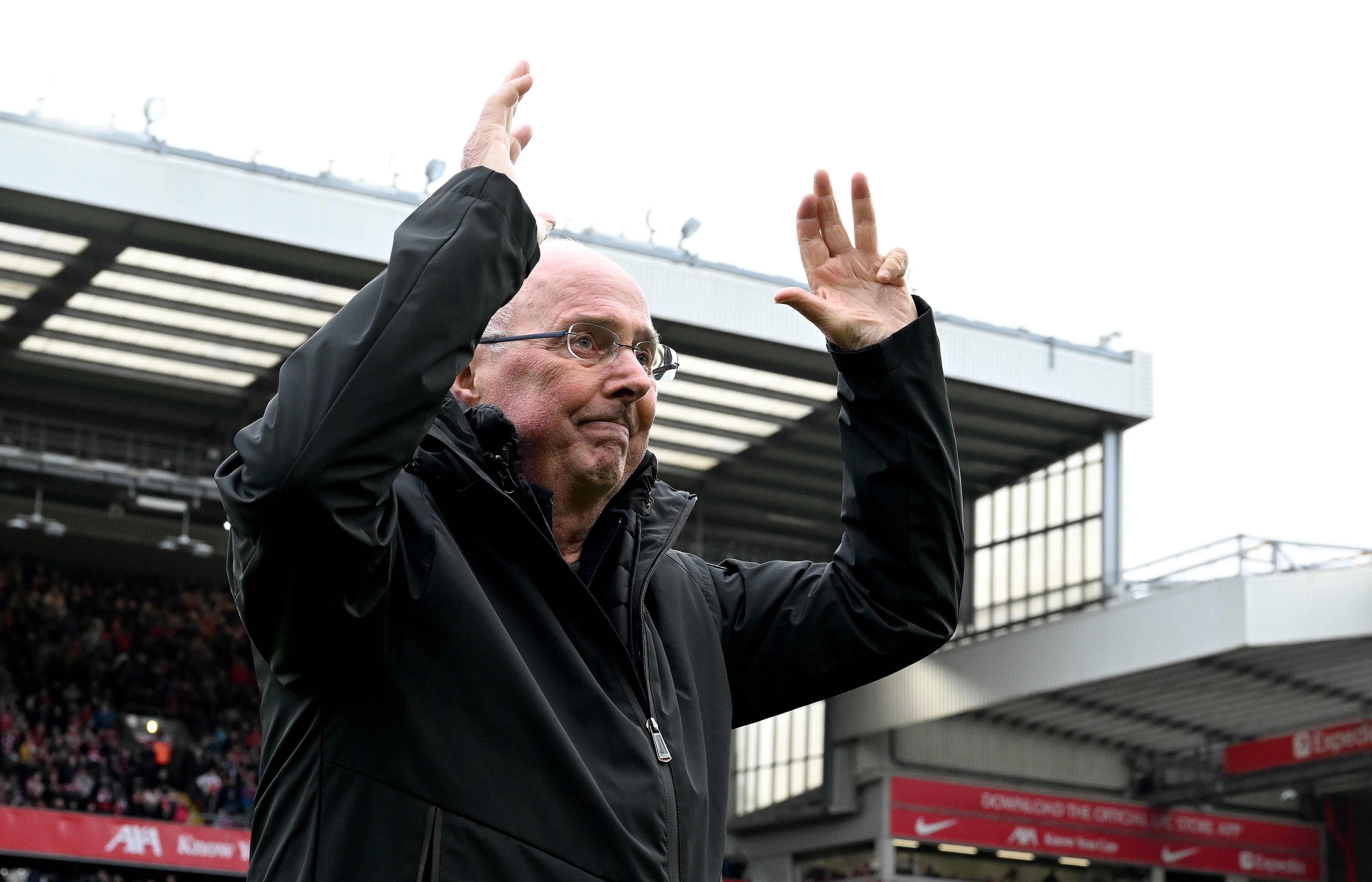 Sven-Göran Eriksson dirige el partido de leyendas entre jugadores del Liverpool y el Ajax. (Photo by Liverpool FC/Liverpool FC via Getty Images)