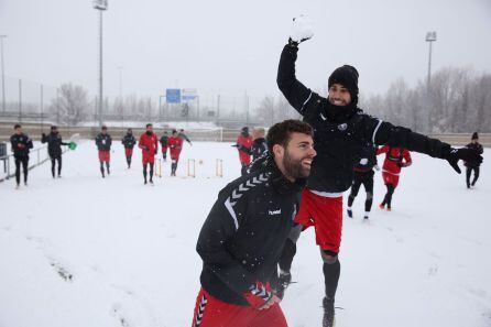 La nieve marcó el último entrenamiento semanal de la Cultural