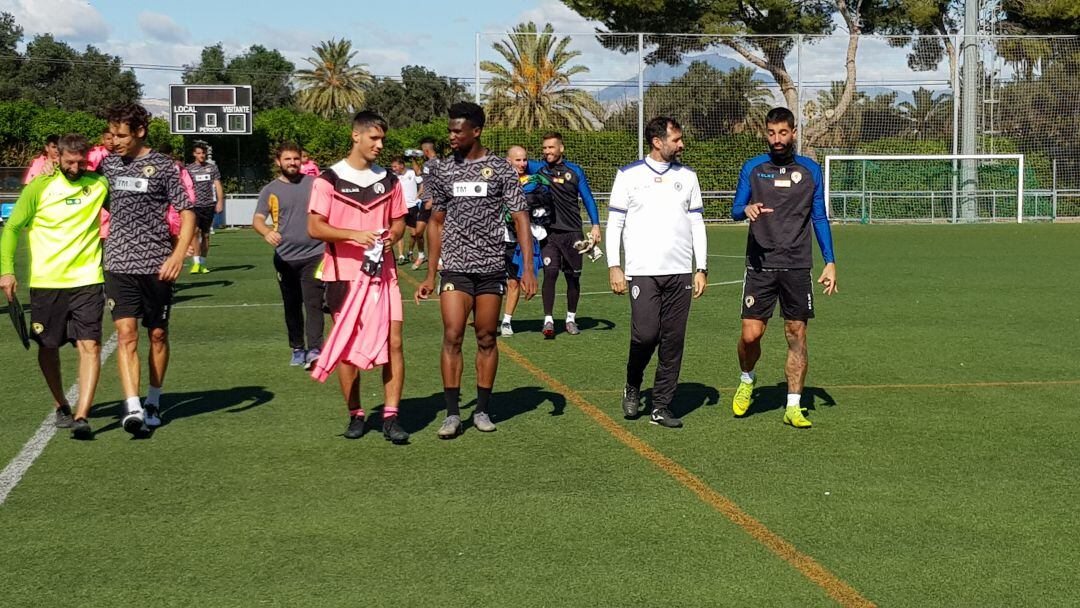 Miranda, Moha, Muñoz y Carlos Martínez, en las instalaciones del CA Montemar