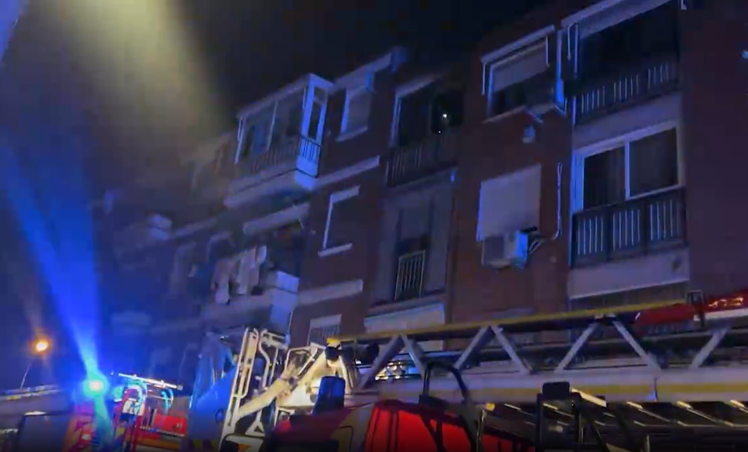 Imagen del incendio declarado en la calle Cobalto la pasada Nochevieja