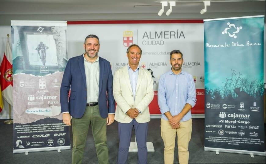 Foto en la jornada de presentación de la maratón que concluirá en Almería