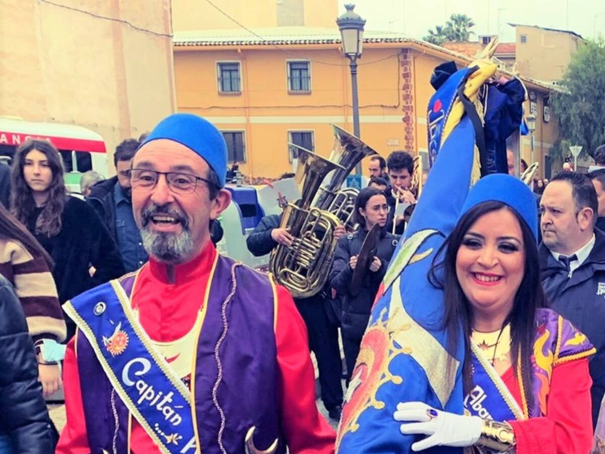 Sonia y José, abanderada y capitán de los Moros Realistas: “Con el Fin de Semana Festero volvieron las ilusiones”