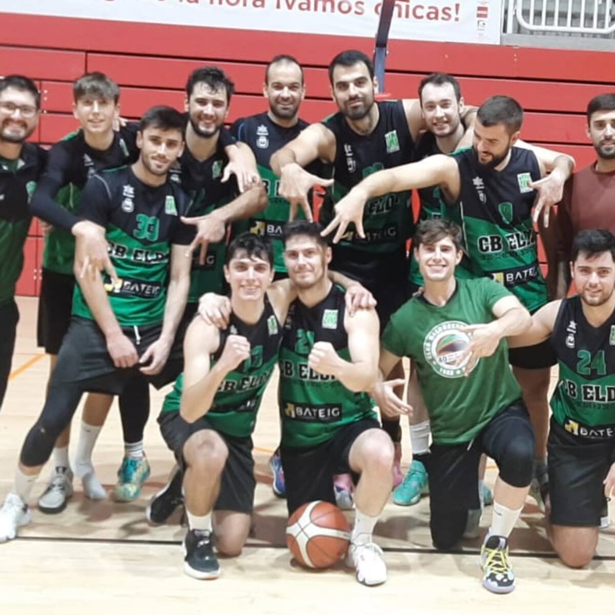 El C. B. Elda - Bateig Piedra Natural gana al Caixa Ontinyent confirmando su buen momento (65-48)