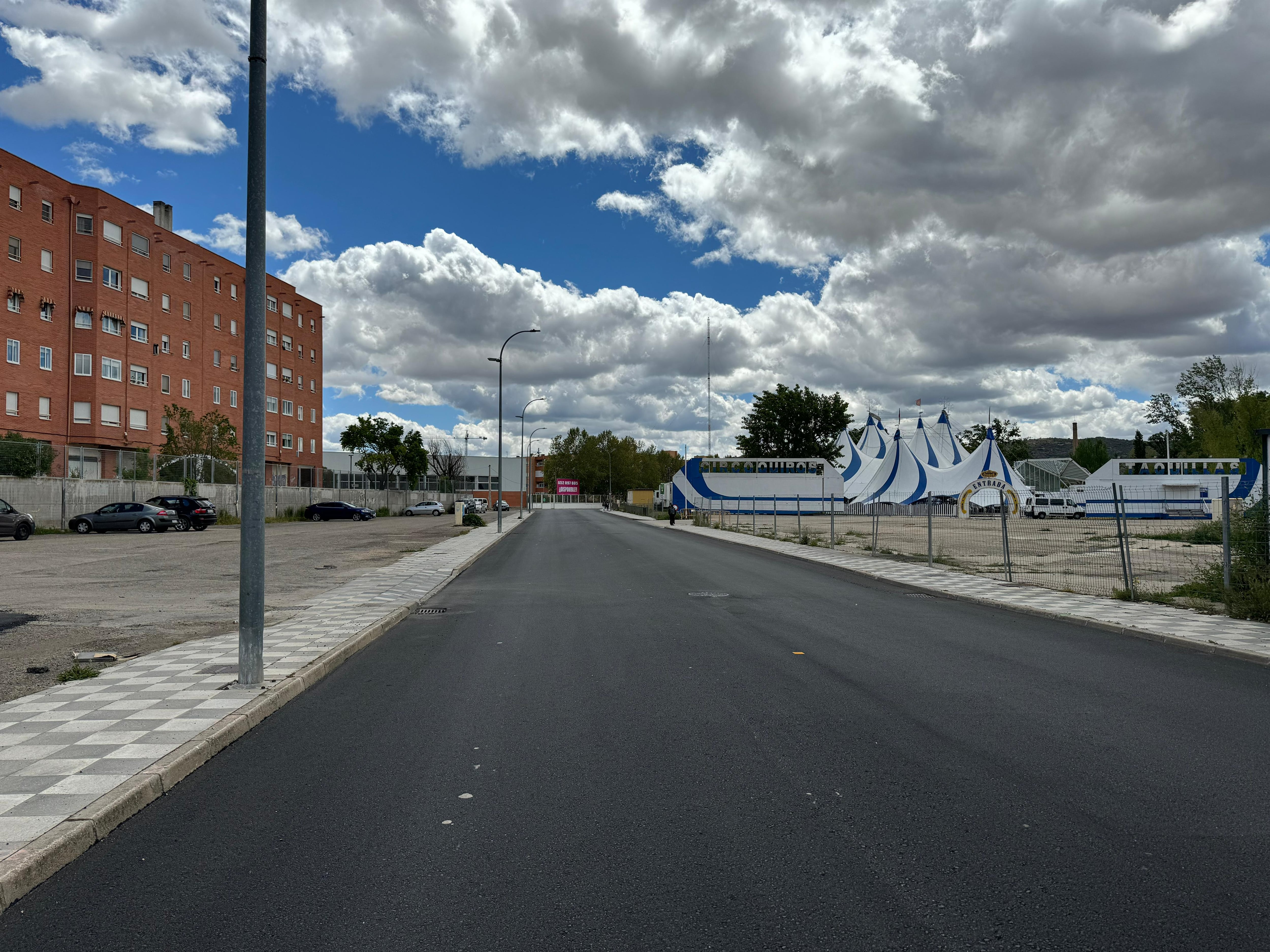 La calle Juan Martino, junto al parque de bomberos, ha sido una de las vías en las que se ha actuado