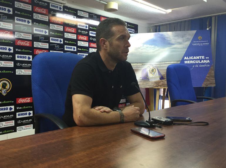 Luis García Tevenet, entrenador del Hércules CF