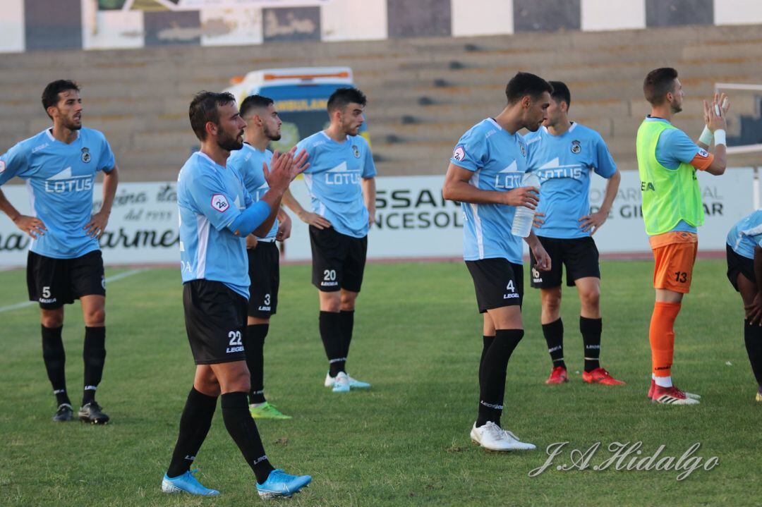 La plantilla se despide de la afición.