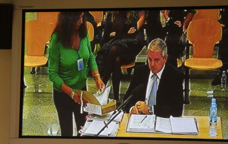 El considerado número dos de la trama Gürtel, Pablo Crespo, en una imagen del monitor de la sala de prensa de la Audiencia Nacional en San Fernando de Henares