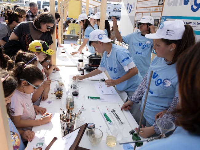 Talleres para mayores de 65 años en el festival de la ciencia CinVigo.