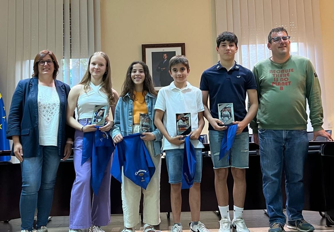 Miriam Ponsa, Sara Galindo, Jimena Martín, Enrique Pradel, Carlos Martín y Andrés Mur
