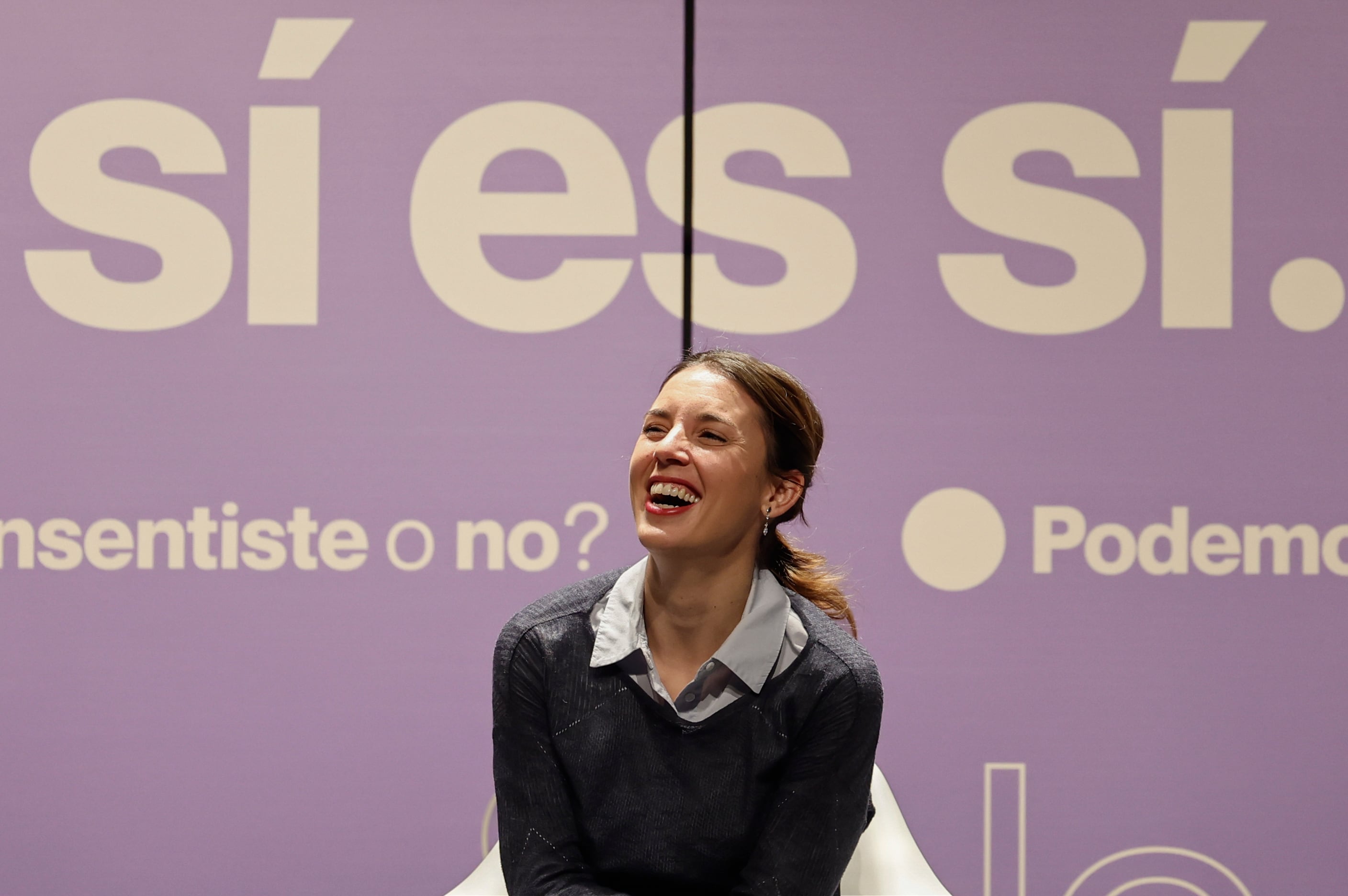 La ministra de Igualdad, Irene Montero, participa en el acto &quot;¿Consentiste o no? Solo sí es sí&quot;, organizado por Podemos en medio del debate sobre la reforma de la ley que mantienen con el PSOE. EFE/ Sergio Perez