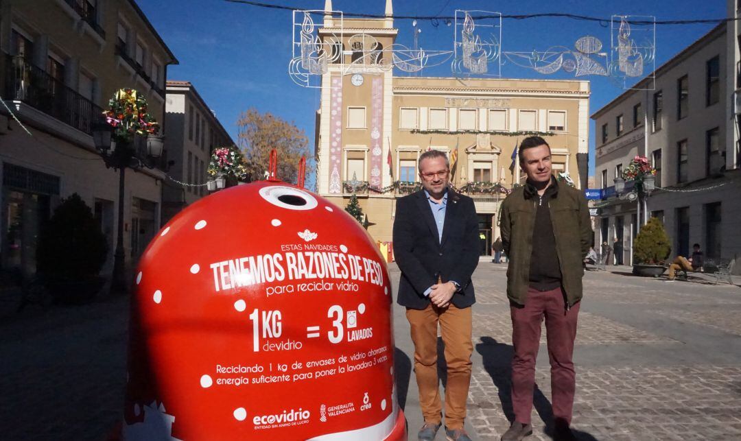 La campaña ‘Tenemos razones de peso’ ha incorporado cuatro contenedores más de reciclaje