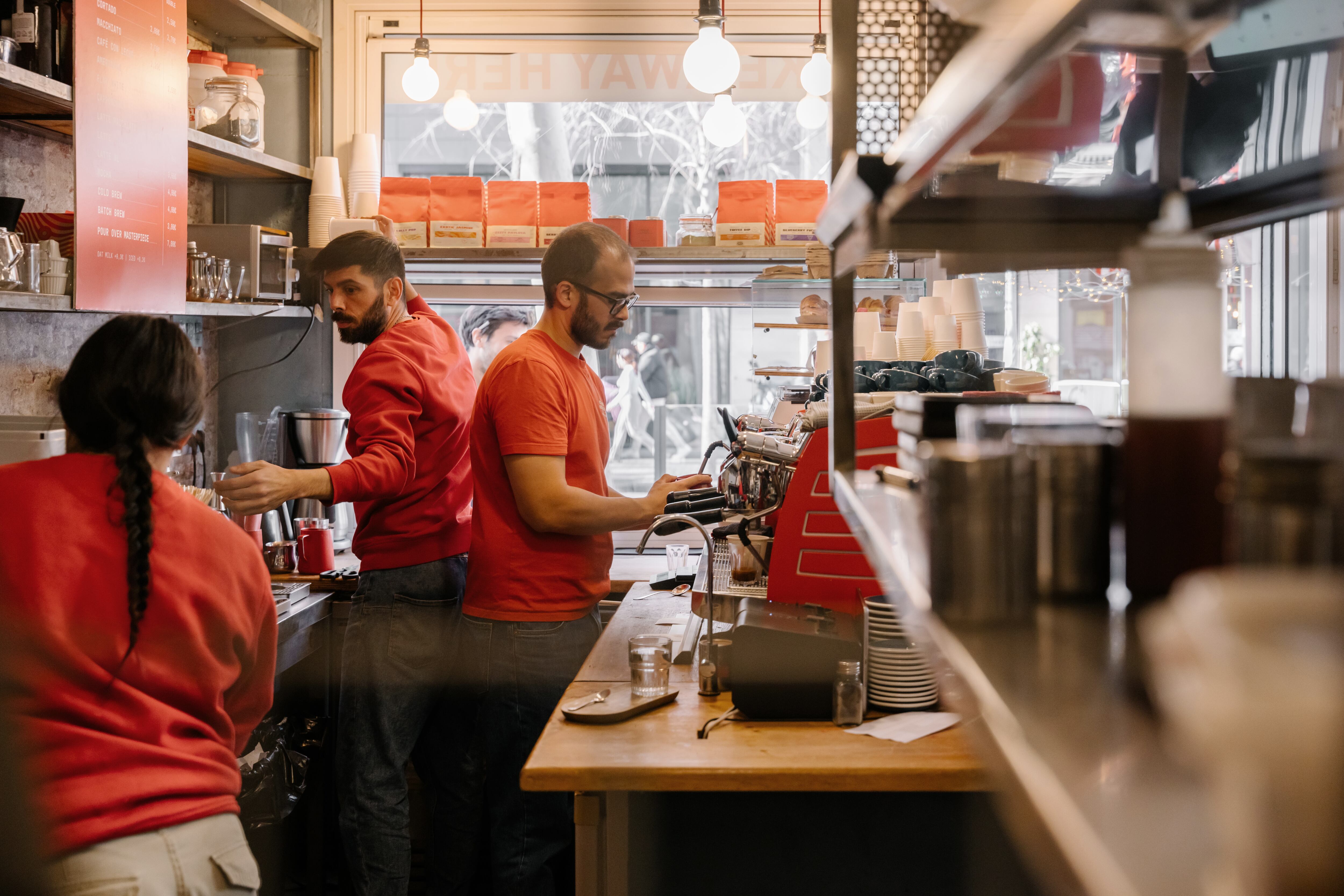 Nueva normativa de horarios en Castilla y León para los establecimientos de ocio