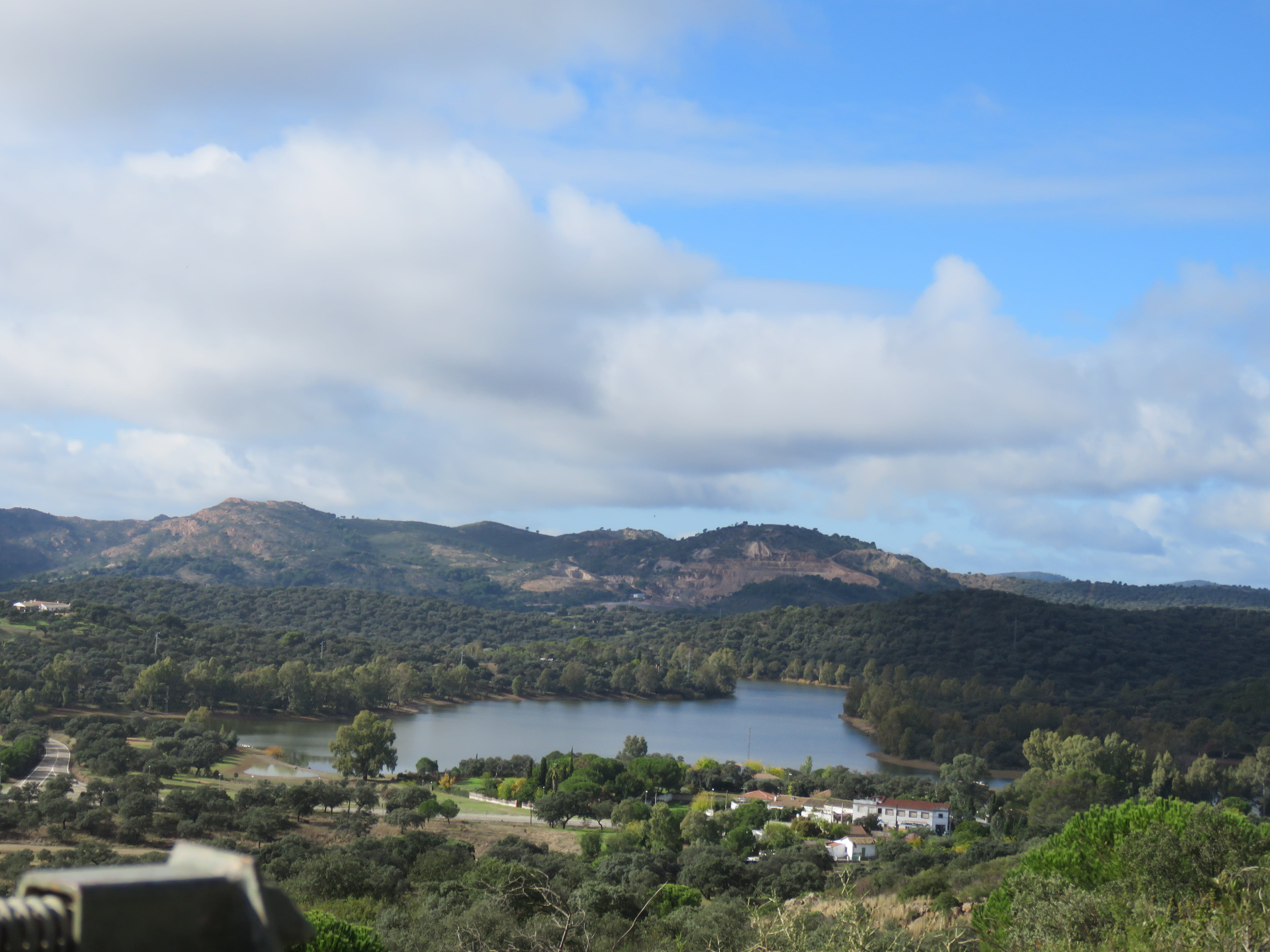 Embalse de Guadanuño, en Obejo, junto a la Base Militar de Cerro Muriano (Córdoba)