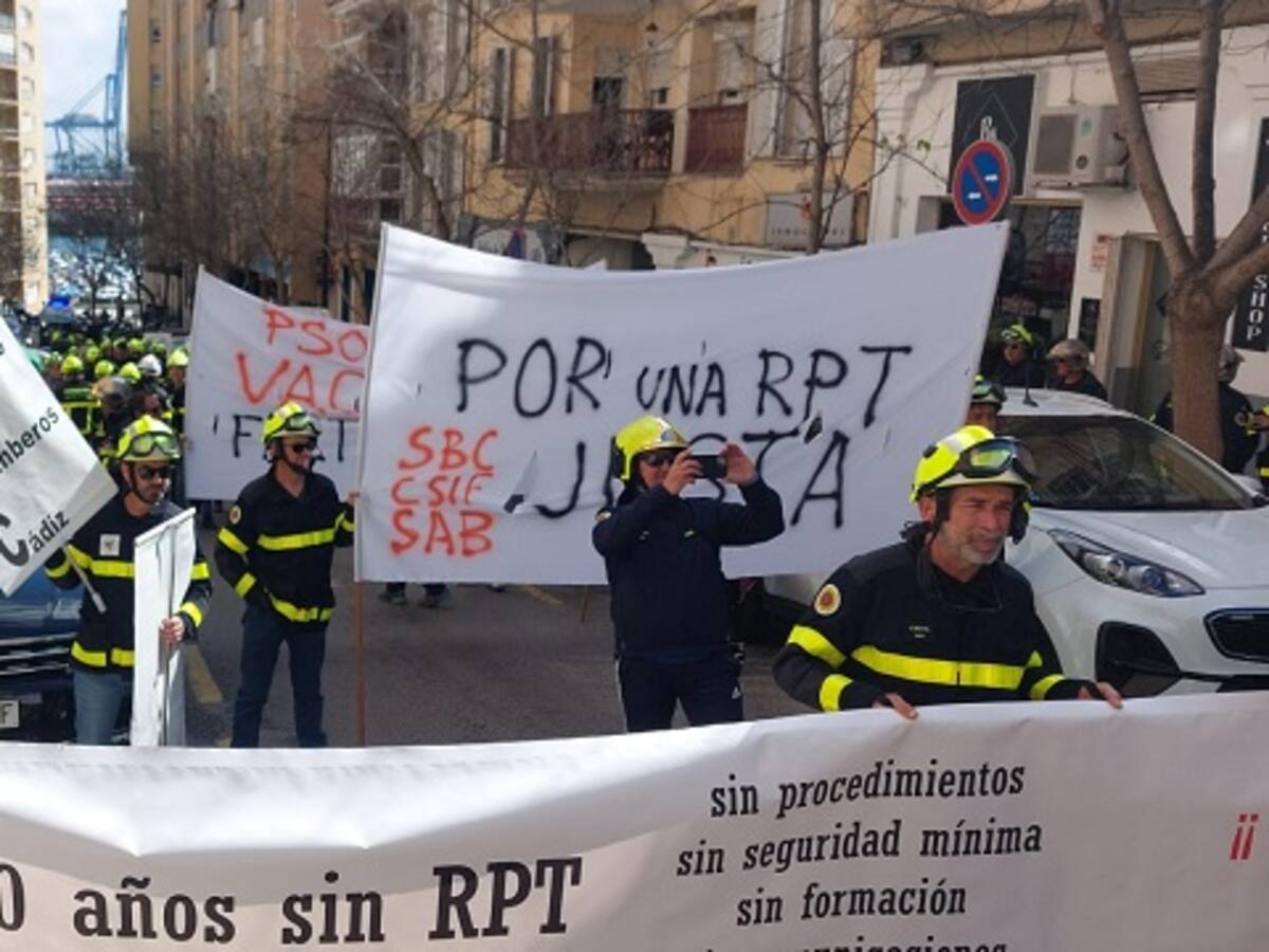 Bomberos exigen en Algeciras un aumento de plantilla
