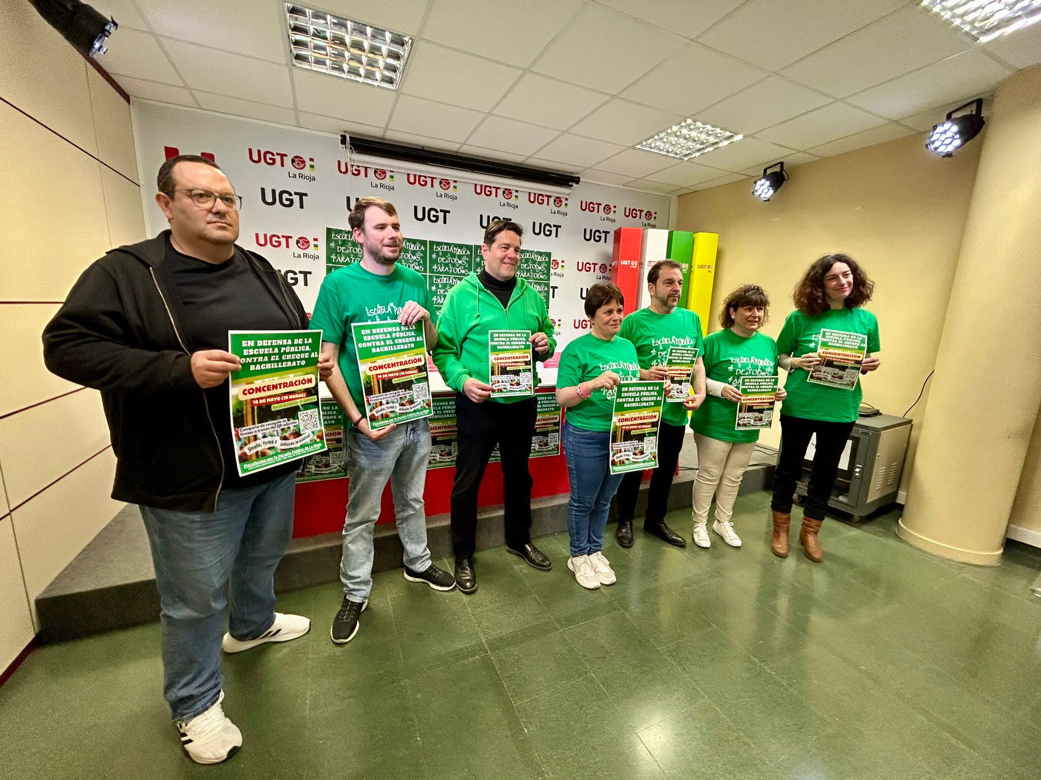 La plataforma por la escuela pública anuncia una concentración en protesta por la ayuda del Gobierno de La Rioja a todo el alumnado de Bachillerato en centros privados | IU La Rioja