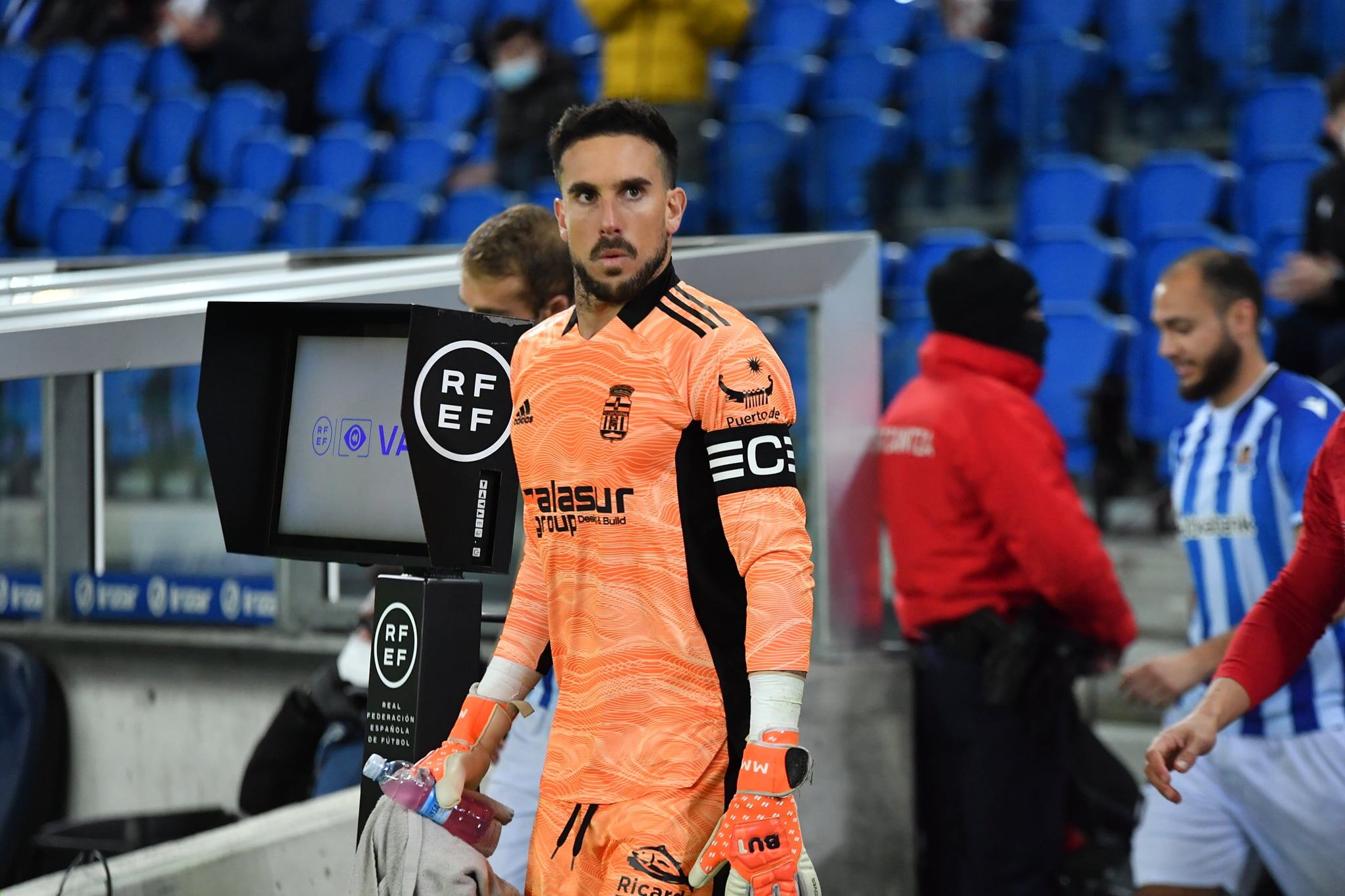 Marc Martínez salta al campo